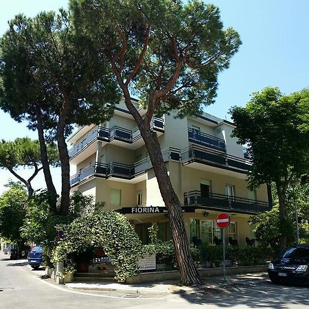 Fiorina Bed&Breakfast - Colazione Fino A Mezzogiorno - Beach Village Gratuito - Aquafan25 Oltremare20 Riccione Exteriör bild