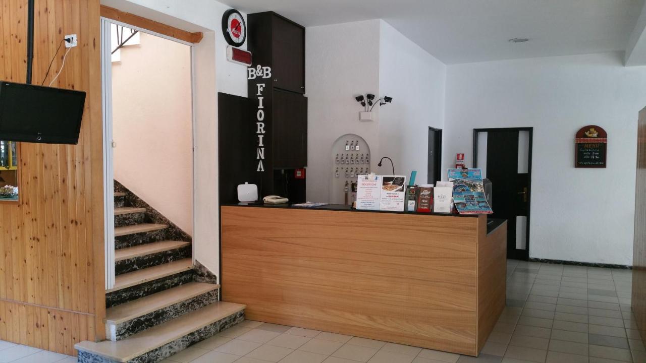 Fiorina Bed&Breakfast - Colazione Fino A Mezzogiorno - Beach Village Gratuito - Aquafan25 Oltremare20 Riccione Exteriör bild